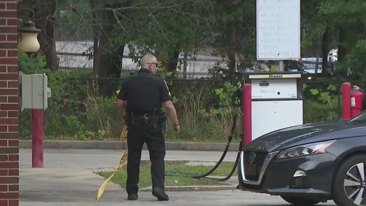 Shooting victim dies at DeKalb fire station